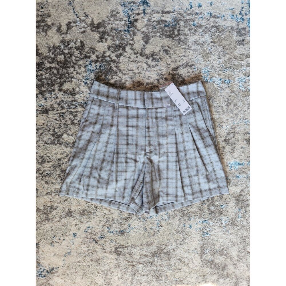 Urban Outfitters Women's Size Medium Plaid Shorts